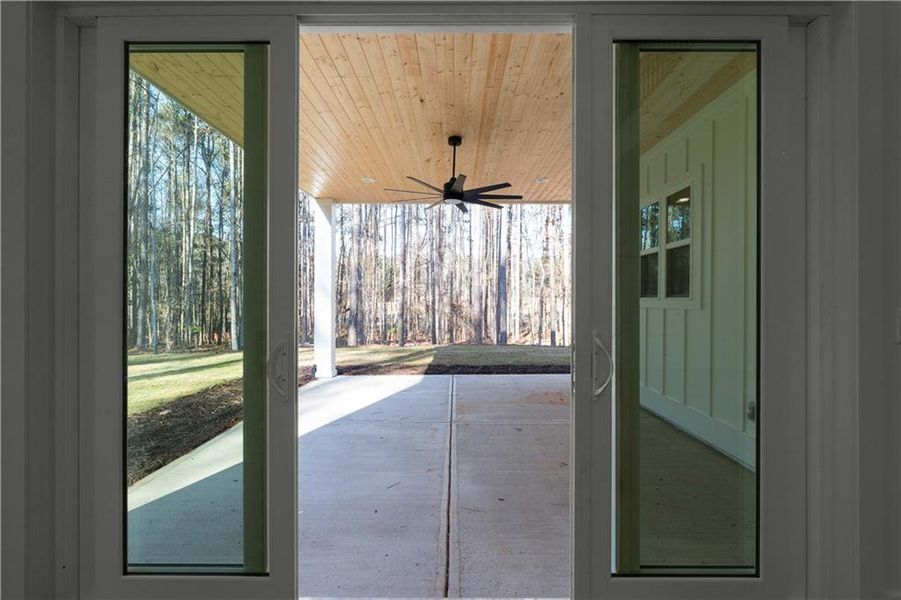 Exterior details and patio area of a home in , Conyers (Image 4).