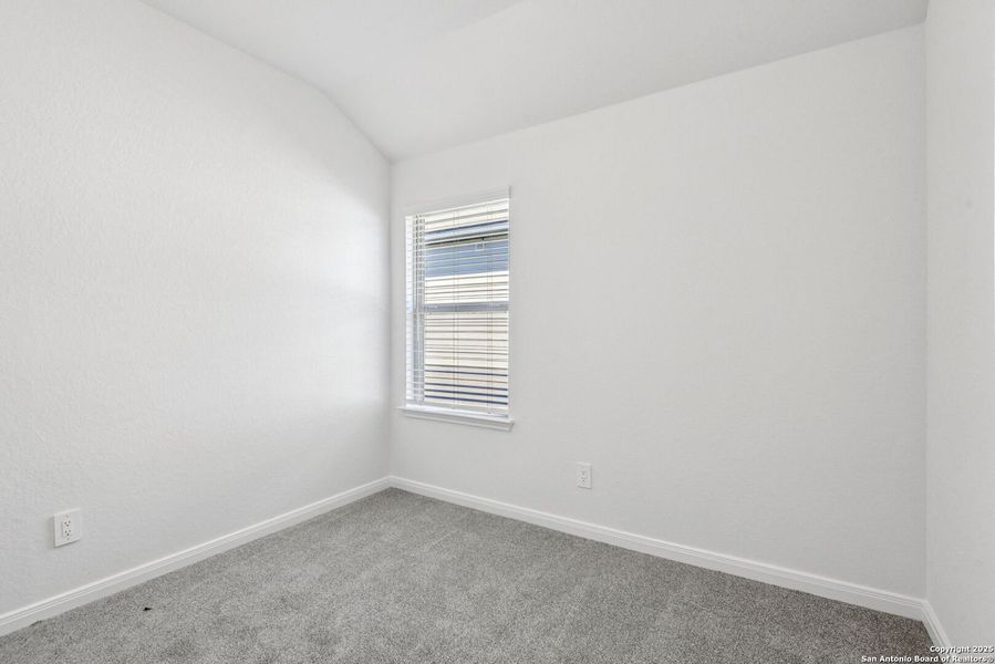 Spacious, unfurnished interior of a new home in Royal Crest, San Antonio (Image 29). Spacious, unfurnished interior of a new home in Royal Crest, San Antonio (Image 29).
