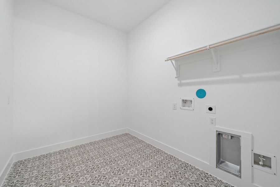 Representative unfurnished interior of a home built from the Alamo by HistoryMaker Homes in Hunters Crossing 60s, Sealy (Image 27). Representative unfurnished interior of a home built from the Alamo by HistoryMaker Homes in Hunters Crossing 60s, Sealy (Image 27).