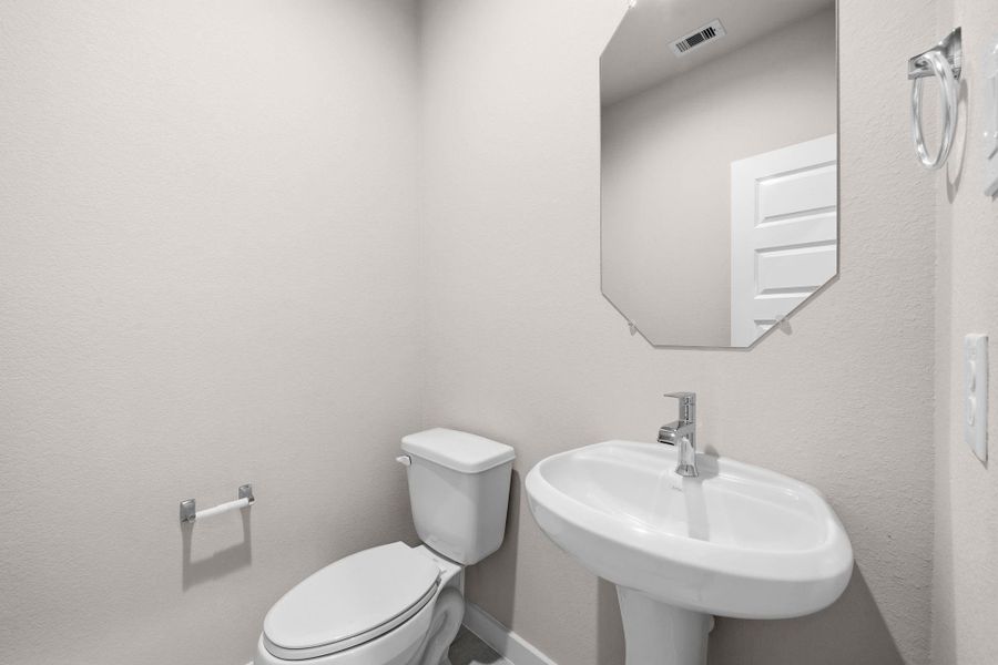 Furnished interior view inside a new home in Sunterra Lakes, Fulshear (Image 6).