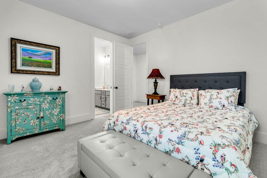 Furnished interior view inside a new home in Homecoming, Ravenel (Image 19).