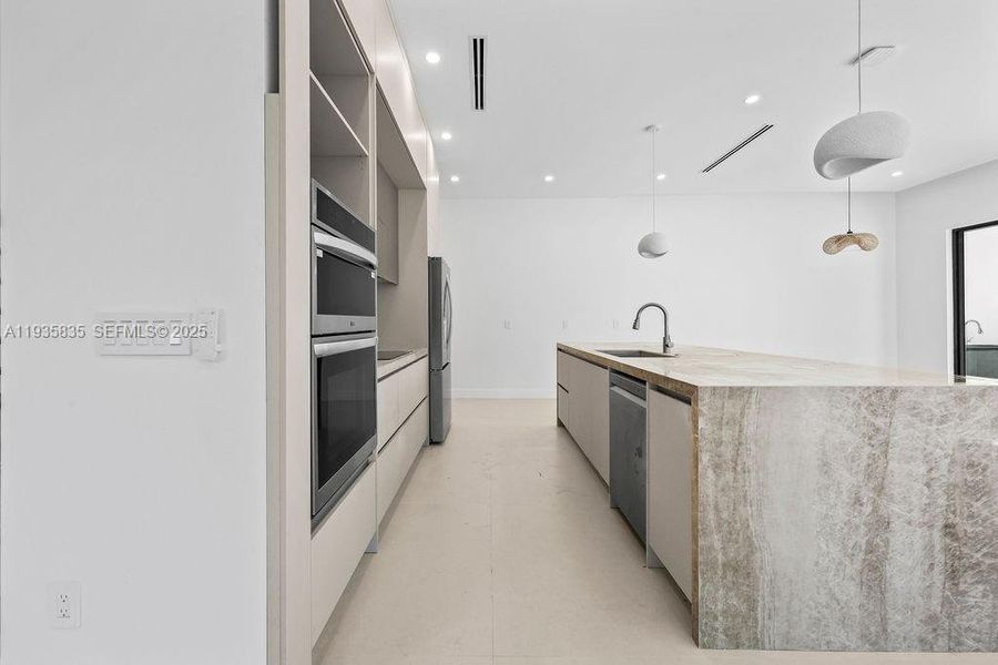 Furnished interior view inside a new home in , Fort Lauderdale (Image 7).