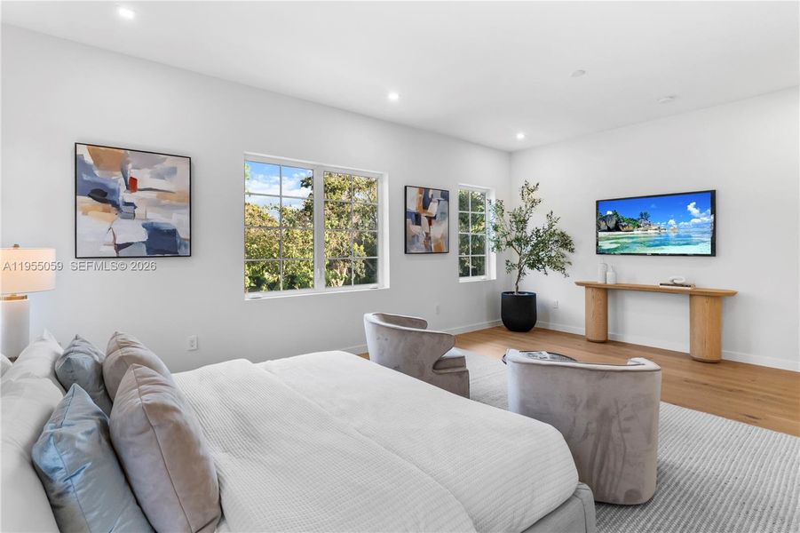 Furnished interior view inside a new home in , Miami (Image 19).
