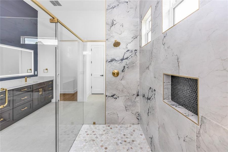 Furnished interior view inside a new home in , Orlando (Image 7).