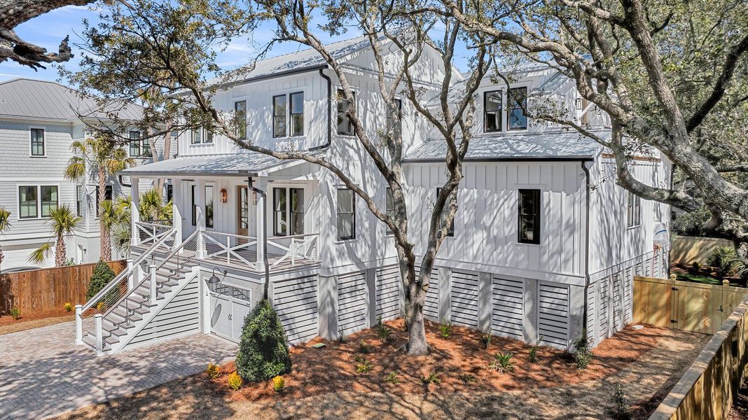 Exterior details and patio area of a home in , Isle Of Palms (Image 41).