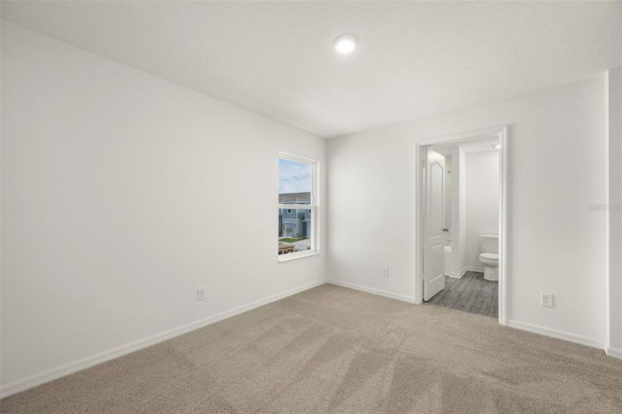 Spacious, unfurnished interior of a new home in Sol Vista, Dundee (Image 21). Spacious, unfurnished interior of a new home in Sol Vista, Dundee (Image 21).