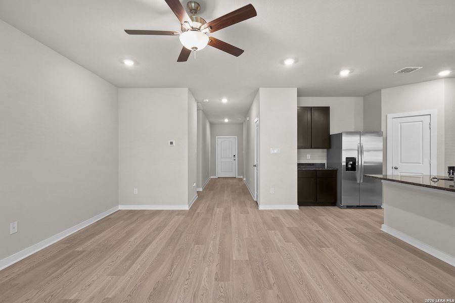 Spacious, unfurnished interior of a new home in Summerlin, Castroville (Image 20). Spacious, unfurnished interior of a new home in Summerlin, Castroville (Image 20).
