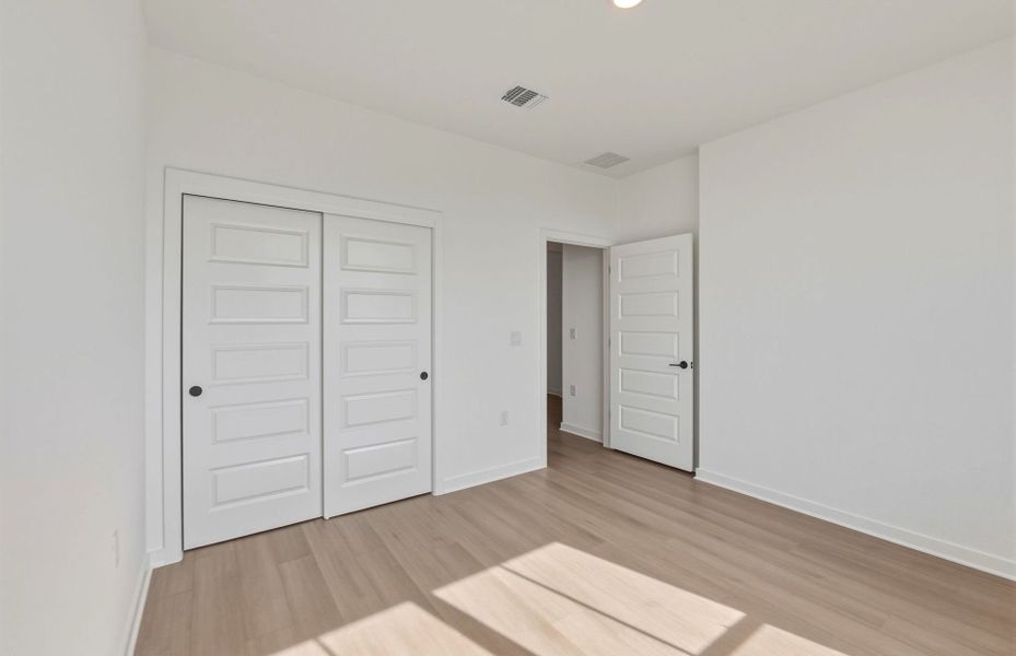 Representative unfurnished interior of a home built from the Mystique by Del Webb in Del Webb Sonoma Verde, Rockwall (Image 25).