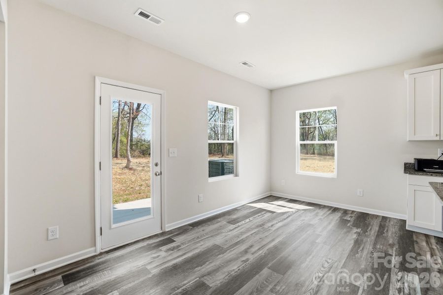 Spacious, unfurnished interior of a new home in , Lincolnton (Image 35).