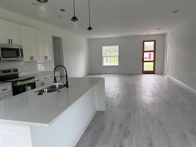 Furnished interior view inside a new home in , Ocala (Image 5).