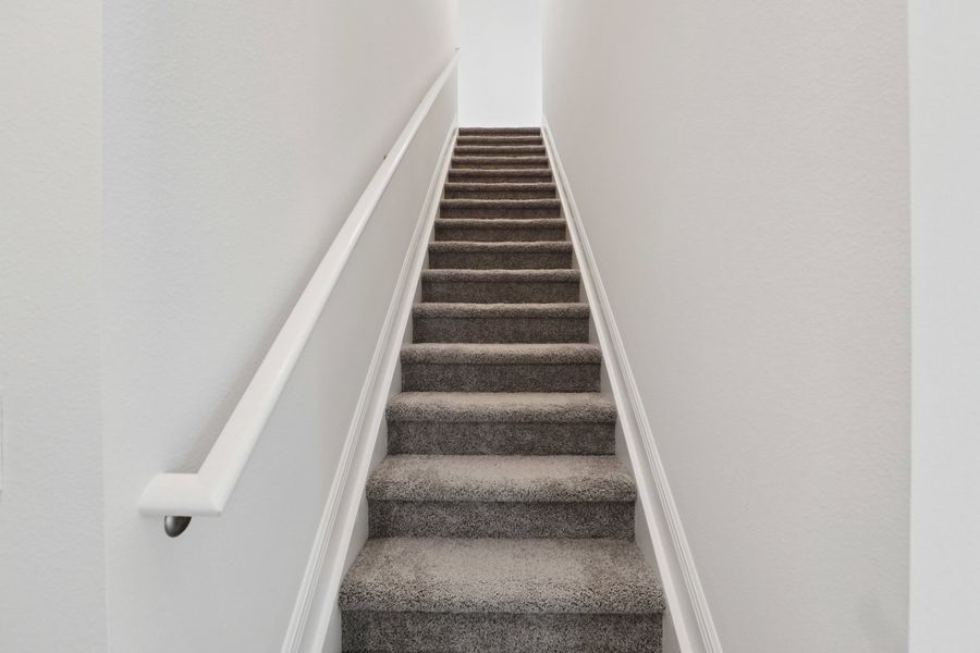 Representative unfurnished interior of a home built from the Sierra by Maronda Homes in Marion Oaks, Ocala (Image 31).