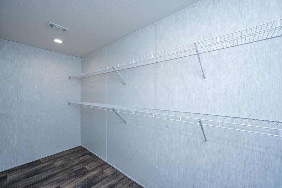 Spacious, unfurnished interior of a new home in , Pinopolis (Image 38).