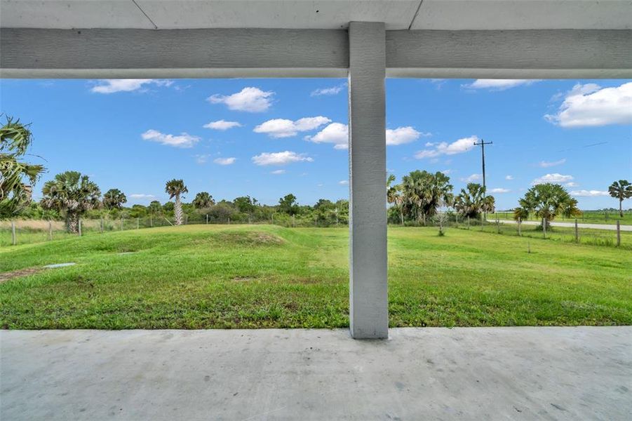 Exterior details and patio area of a home in , Okeechobee (Image 23).