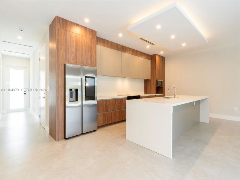 Furnished interior view inside a new home in , Fort Lauderdale (Image 6).