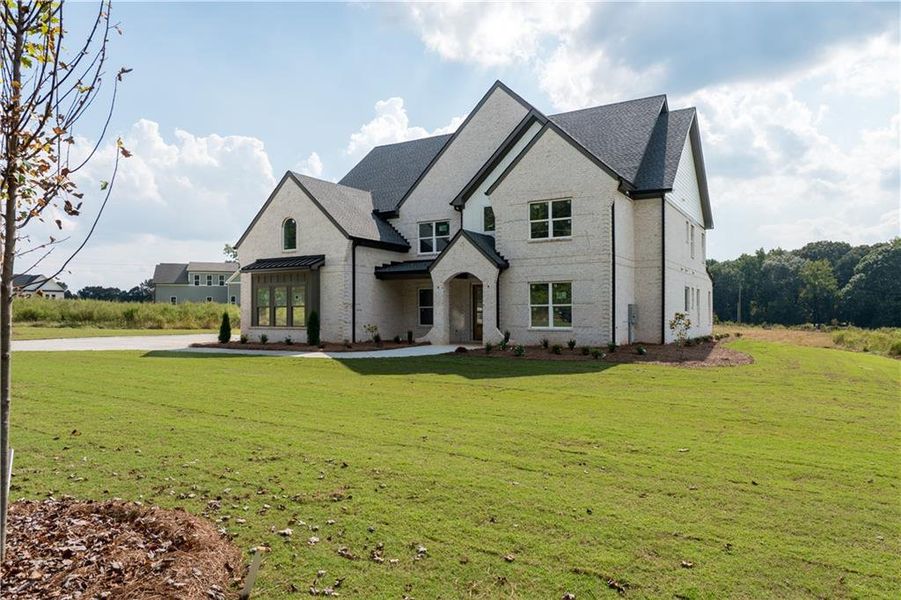 Exterior details and patio area of a home in , Dacula (Image 2).