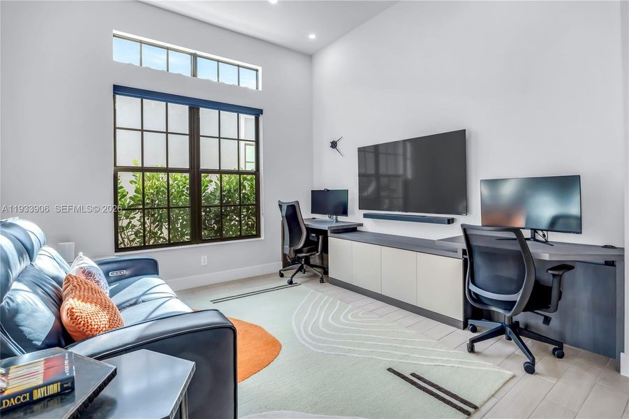 Furnished interior view inside a new home in , Parkland (Image 31).