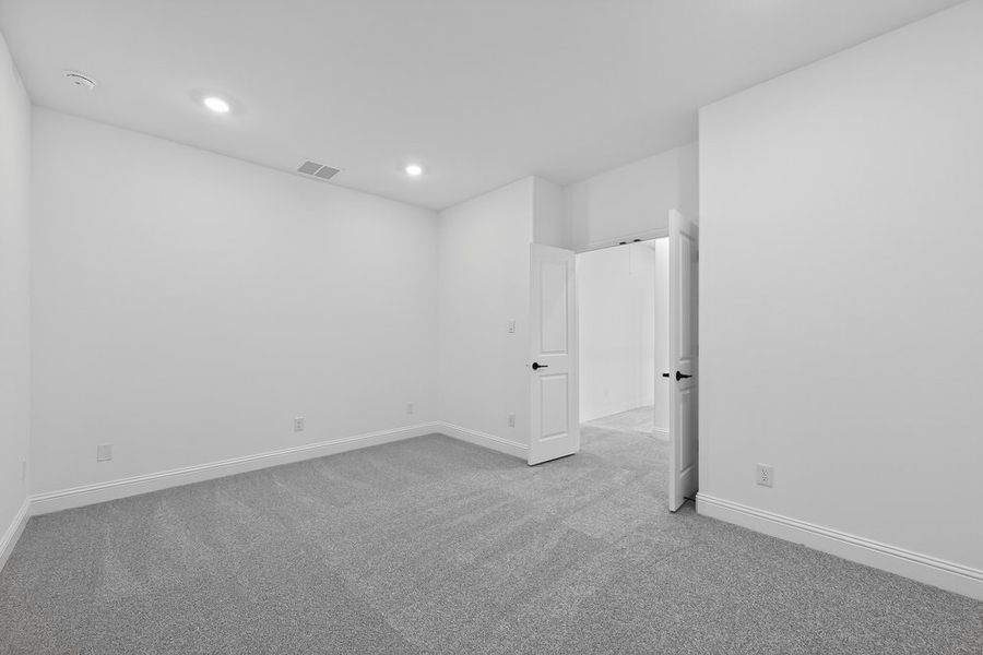 Spacious, unfurnished interior of a new home in The Ridge at Northlake, Northlake (Image 22). Spacious, unfurnished interior of a new home in The Ridge at Northlake, Northlake (Image 22).