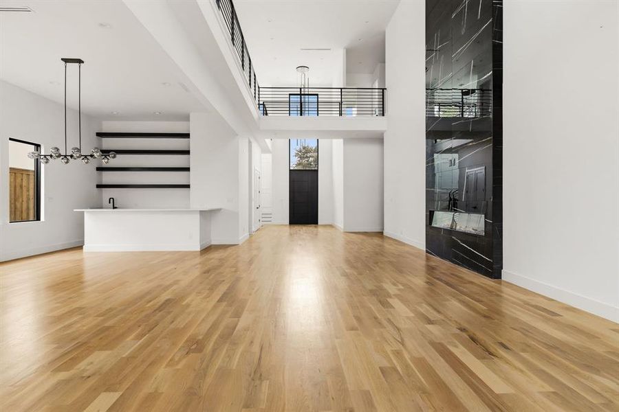 Spacious, unfurnished interior of a new home in , Dallas (Image 29).