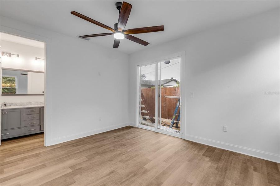 Spacious, unfurnished interior of a new home in , Edgewater (Image 26).