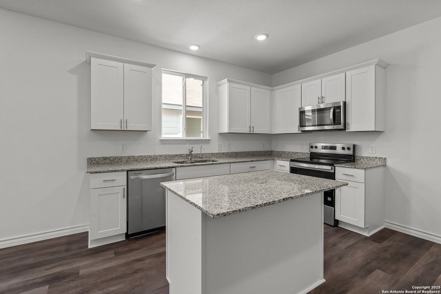 Furnished interior view inside a new home in The Overlook at Creekside, New Braunfels (Image 5).