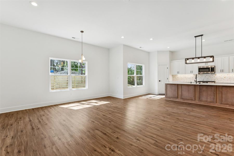 Spacious, unfurnished interior of a new home in , Charlotte (Image 16).