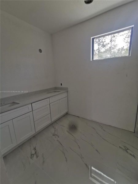 Furnished interior view inside a new home in , Lehigh Acres (Image 5).