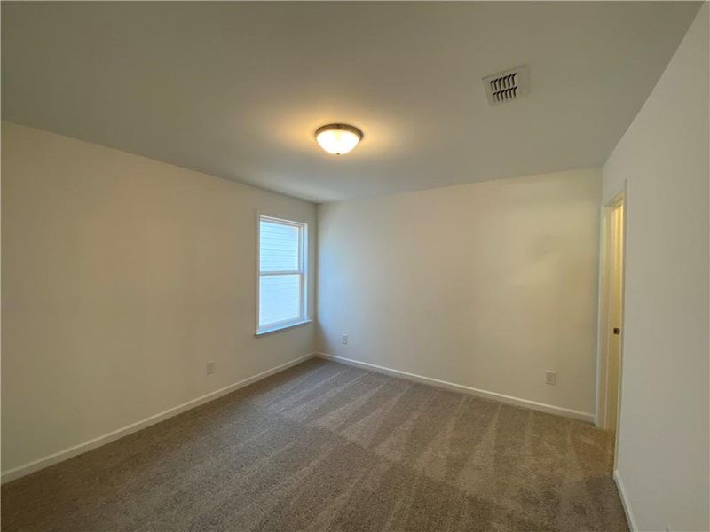 Spacious, unfurnished interior of a new home in Creekside, Dawsonville (Image 22).