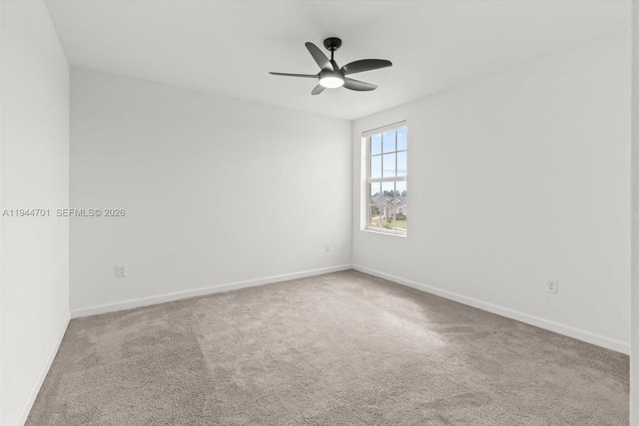 Spacious, unfurnished interior of a new home in , Fort Pierce (Image 29).