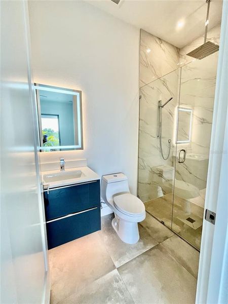 Furnished interior view inside a new home in , Sarasota (Image 38).