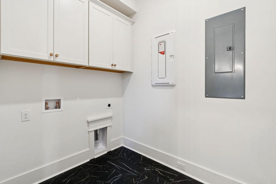 Spacious, unfurnished interior of a new home in , Mount Pleasant (Image 51).