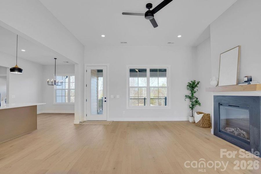 Spacious, unfurnished interior of a new home in , Lincolnton (Image 29).