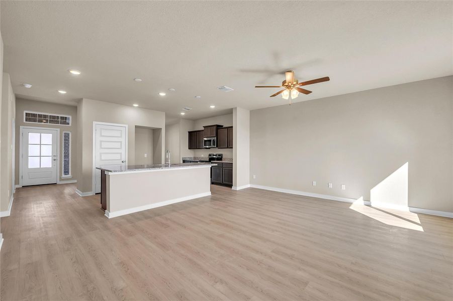 Spacious, unfurnished interior of a new home in Eastern Wells, Jarrell (Image 19).