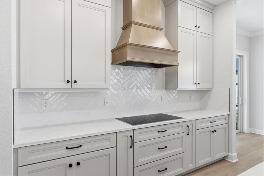 Representative furnished interior of a home built from the Bayview by SeaGate Homes in Beachview Cove, Ormond Beach (Image 41).