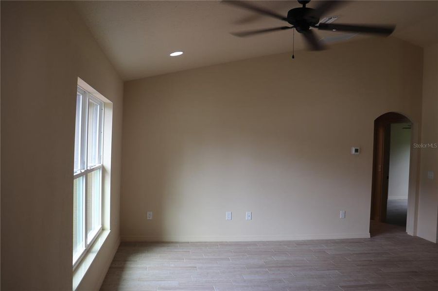 Image 22 of a home in .