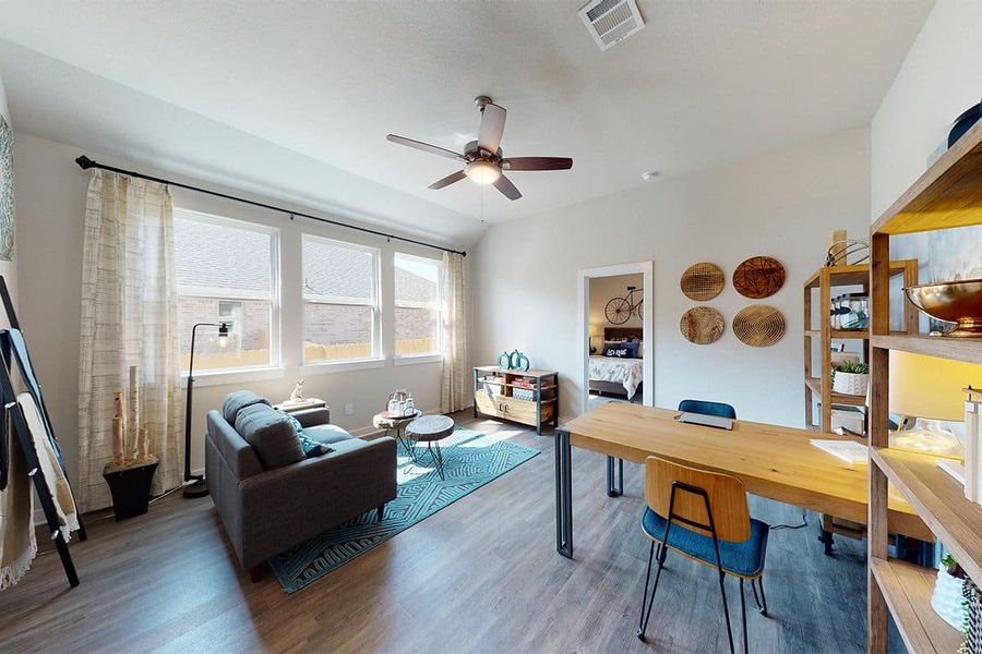 Representative furnished interior of a home built from the Austin – 55′ Lot by Chesmar Homes in Attwater, Waller (Image 7). Representative furnished interior of a home built from the Austin – 55′ Lot by Chesmar Homes in Attwater, Waller (Image 7).