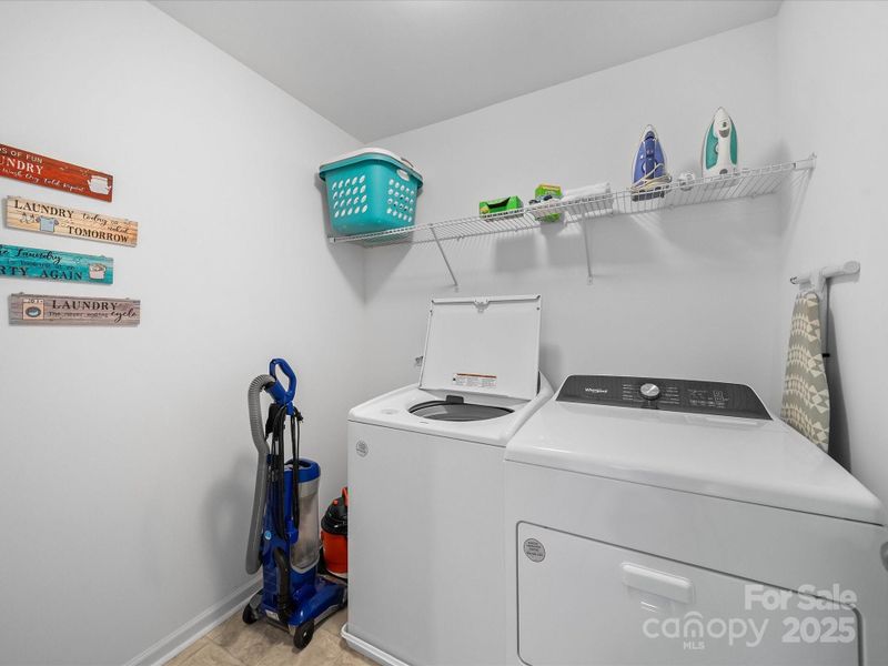 Furnished interior view inside a new home in , Dallas (Image 13). Furnished interior view inside a new home in , Dallas (Image 13).