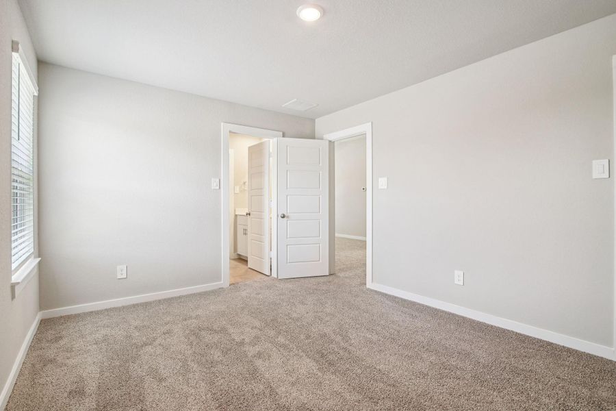 Spacious, unfurnished interior of a new home in Pine Lake Cove - Premier Series, Montgomery (Image 7). Spacious, unfurnished interior of a new home in Pine Lake Cove - Premier Series, Montgomery (Image 7).