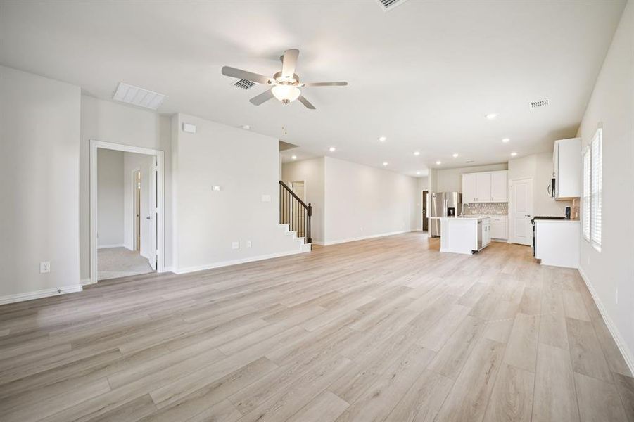 Photo is not of the actual home, but is an inspirational photo of builder’s model home and may depict options, furnishings, and/or decorator features that are not included.