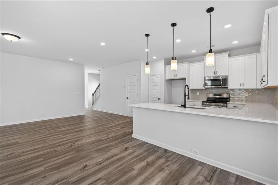 Image 43 of a home in Sanders Park.