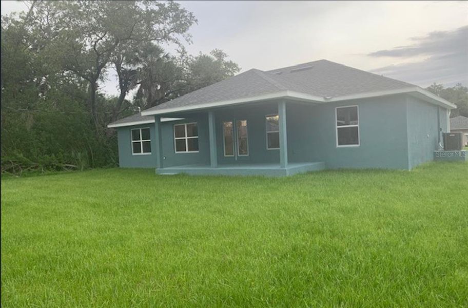 Image 9 of a home in Port Charlotte.
