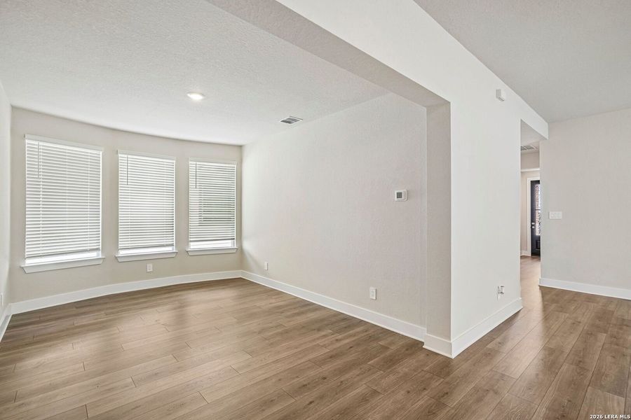 Spacious, unfurnished interior of a new home in Stetson Ridge, Marion (Image 32).