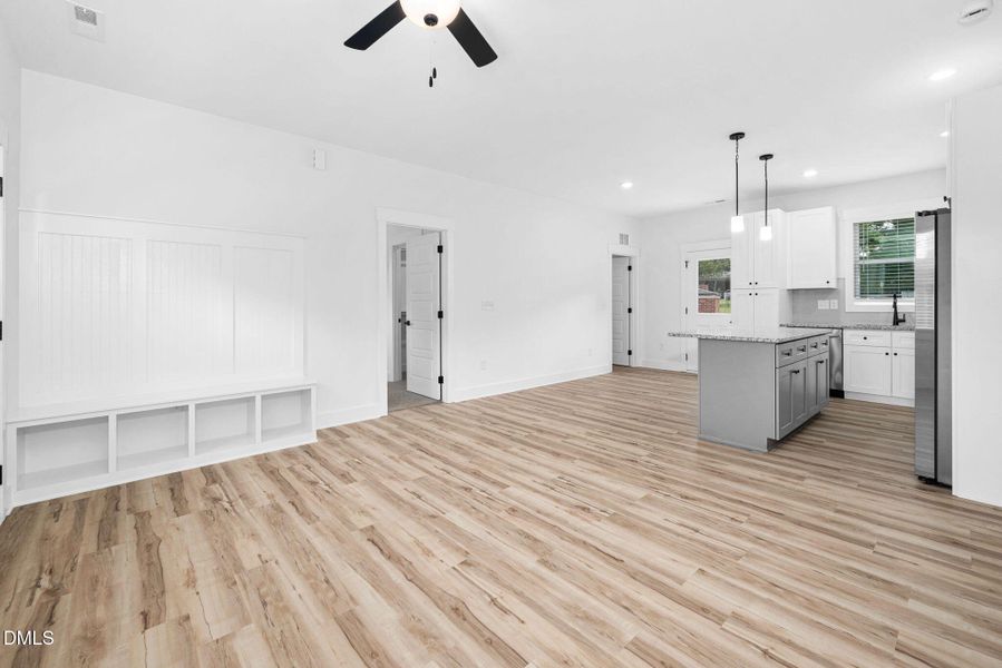 14-web-or-mls-305-w-barden-st 14-web-or-mls-305-w-barden-st