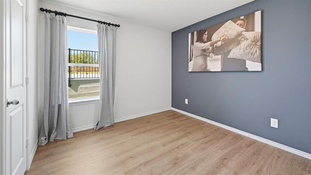 Spacious, unfurnished interior of a new home in Sweetwater Springs, Sherman (Image 18).