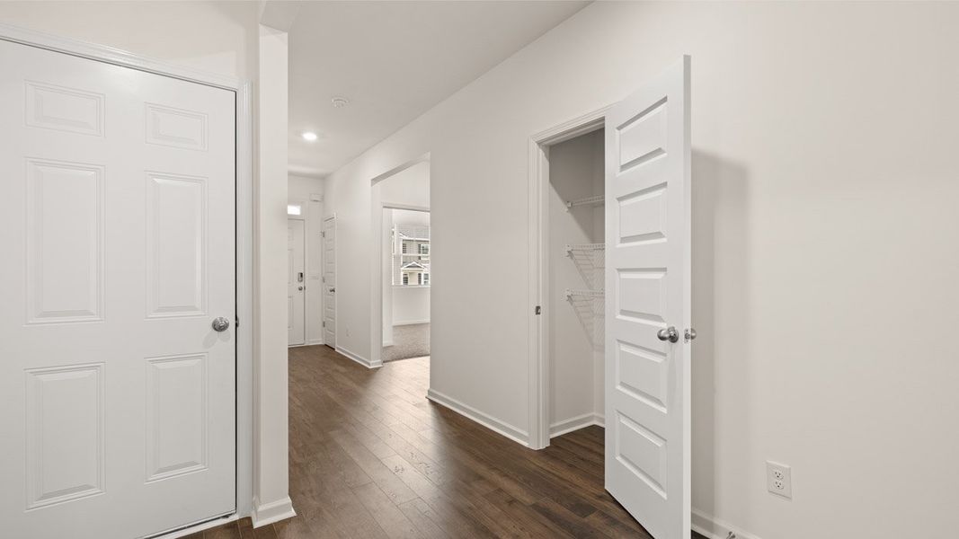 Spacious, unfurnished interior of a new home in The Abbey at Trolley Run Station, Aiken (Image 18).