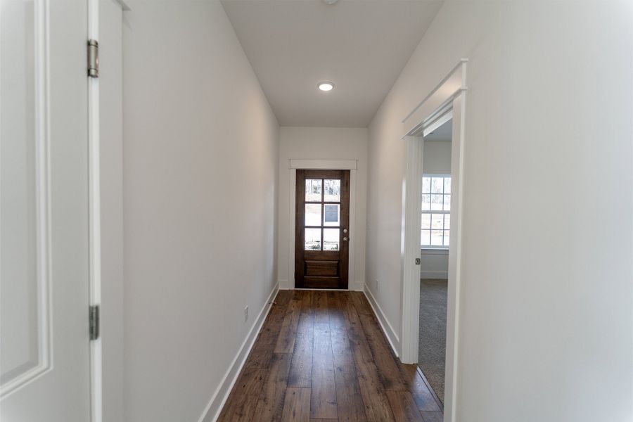 Spacious, unfurnished interior of a new home in Brush Creek, Fairview (Image 22).