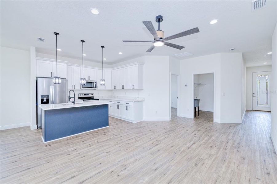 Image 36 of a home in .