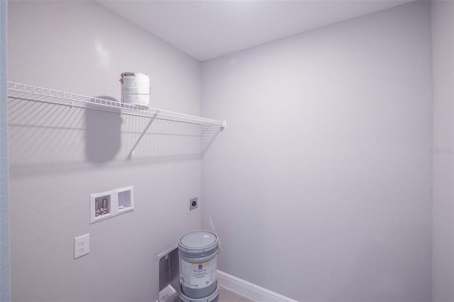 Spacious, unfurnished interior of a new home in , Kissimmee (Image 19).