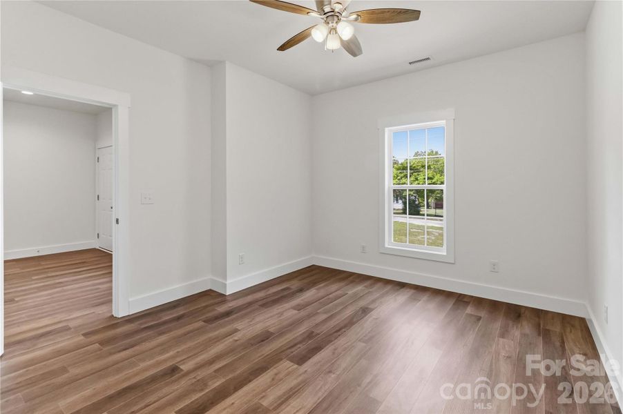 Spacious, unfurnished interior of a new home in , Chester (Image 14).