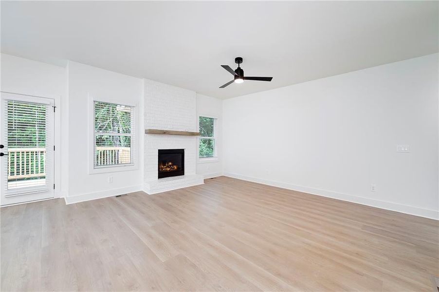 Spacious, unfurnished interior of a new home in , Gainesville (Image 18).