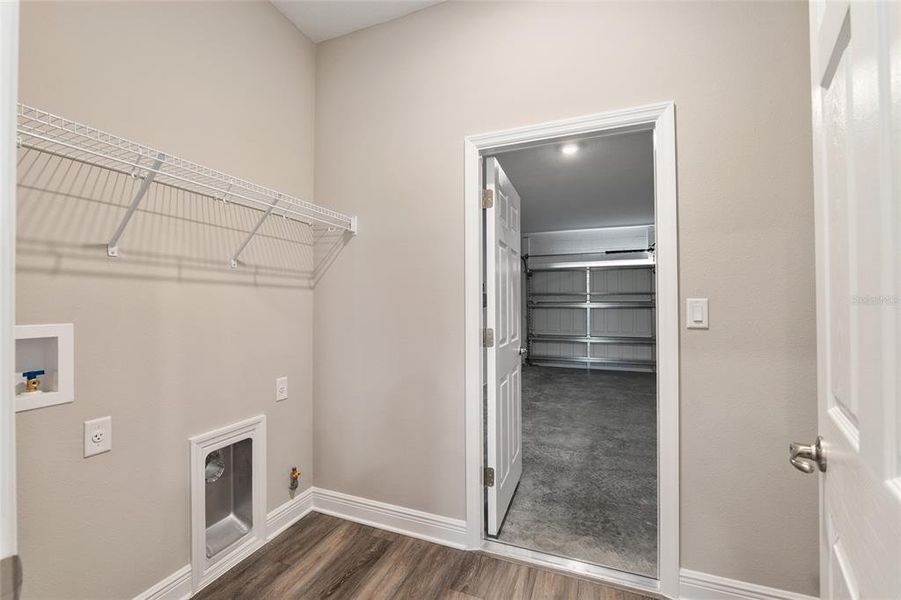 Furnished interior view inside a new home in , Ocala (Image 37).